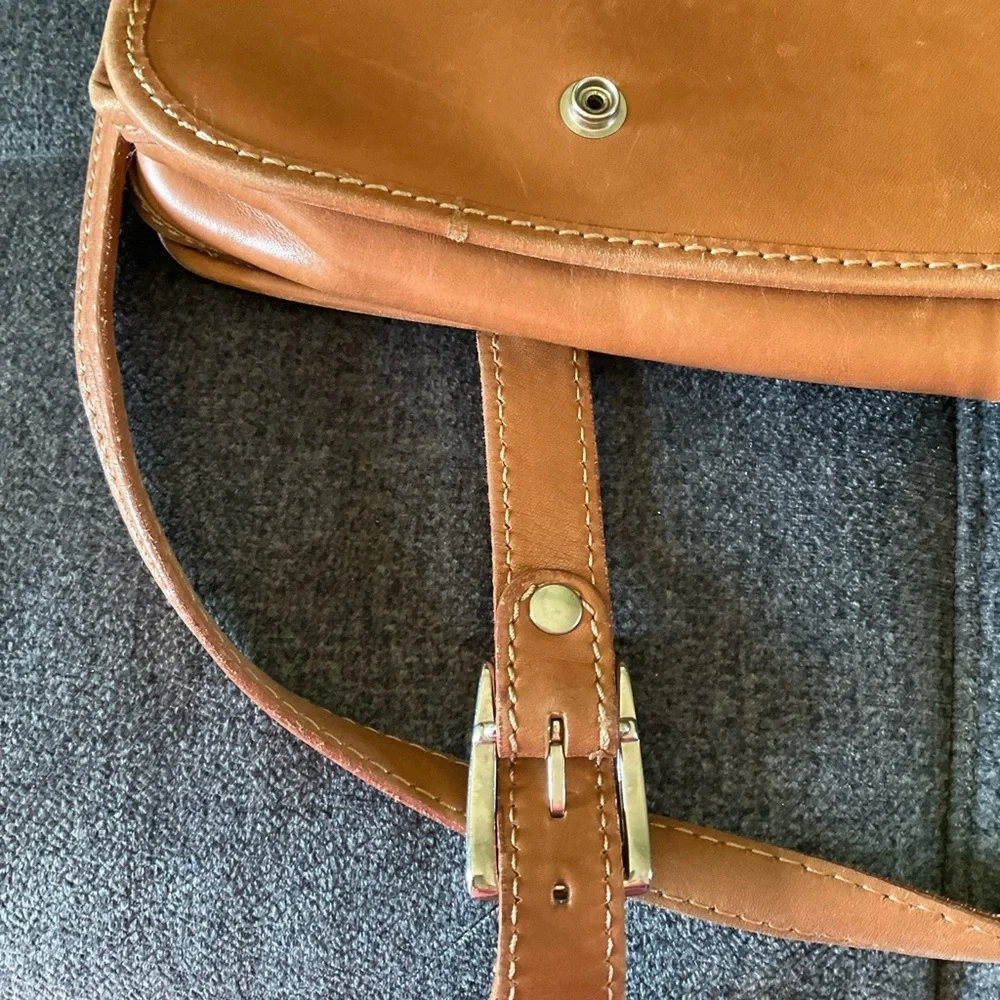 Pre-owned Vintage softside caramel leather made in Italy Briefcase 💼